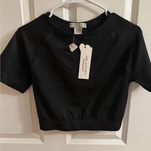 NWT L/XL black AQ-SPORT fashion wear crop top Women’s Short Sleeve
